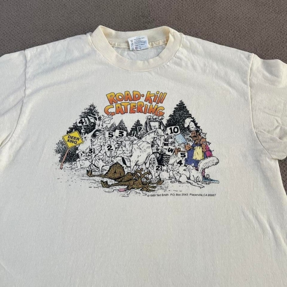 Vintage 1980s Road kill catering funny shirt Made in USA. Tagged large - Picture 1 of 8